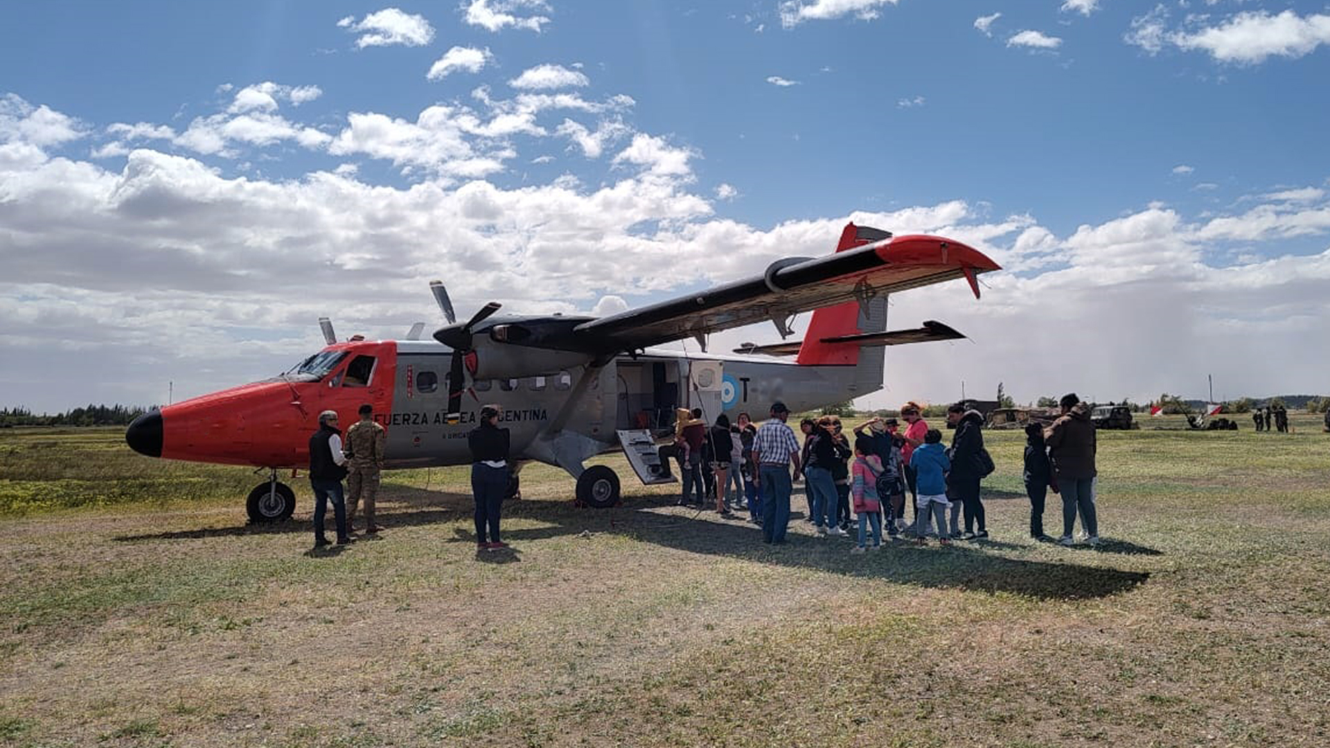 Defensores de Nuestro Cielo en el AeroClub Sarmiento en Chubut