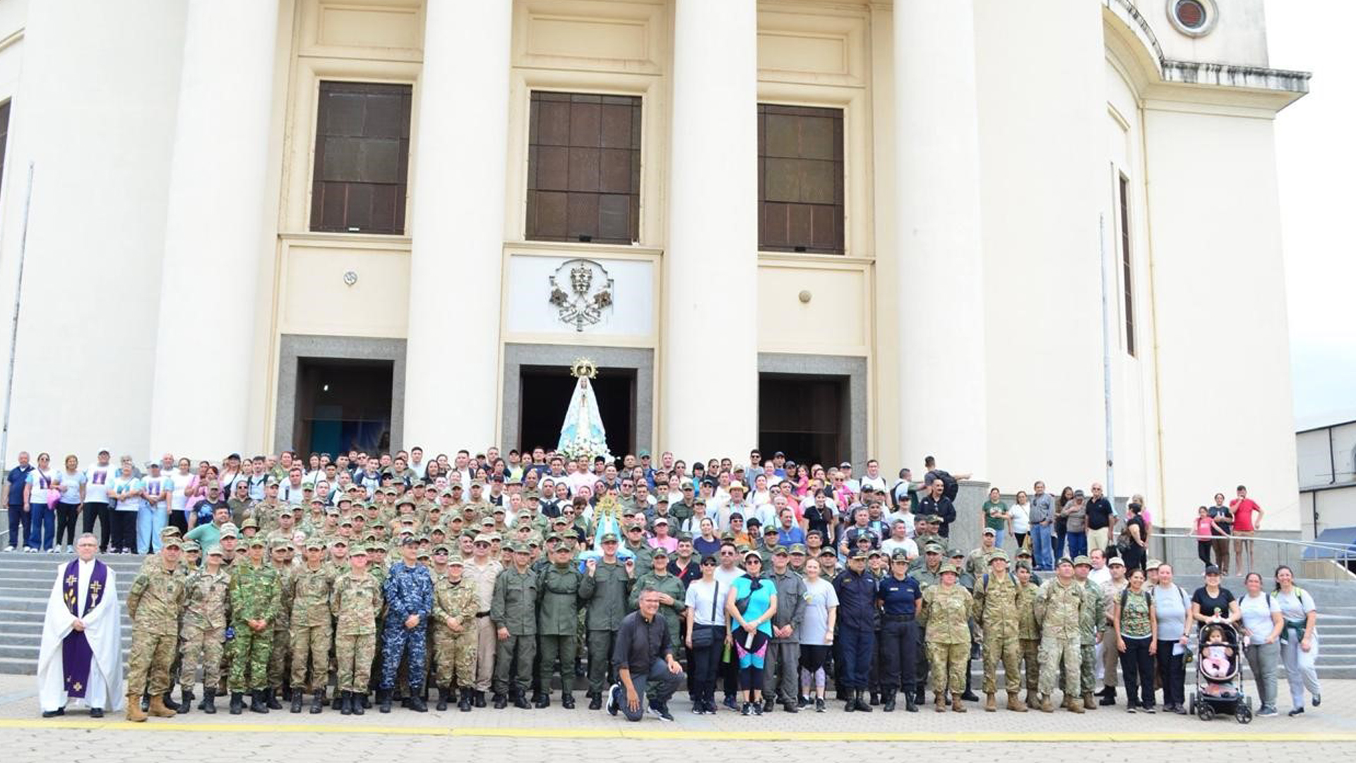 La III Brigada Aérea participó de la peregrinación al Santuario de la Virgen de Itatí
