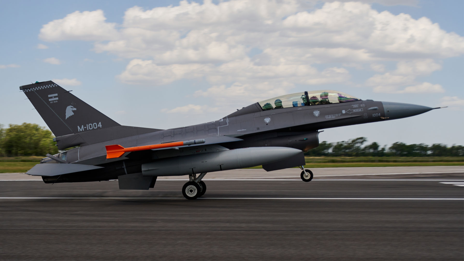 Misión cumplida: Las primeras 6 aeronaves F-16 Fighting Falcon pisaron suelo argentino