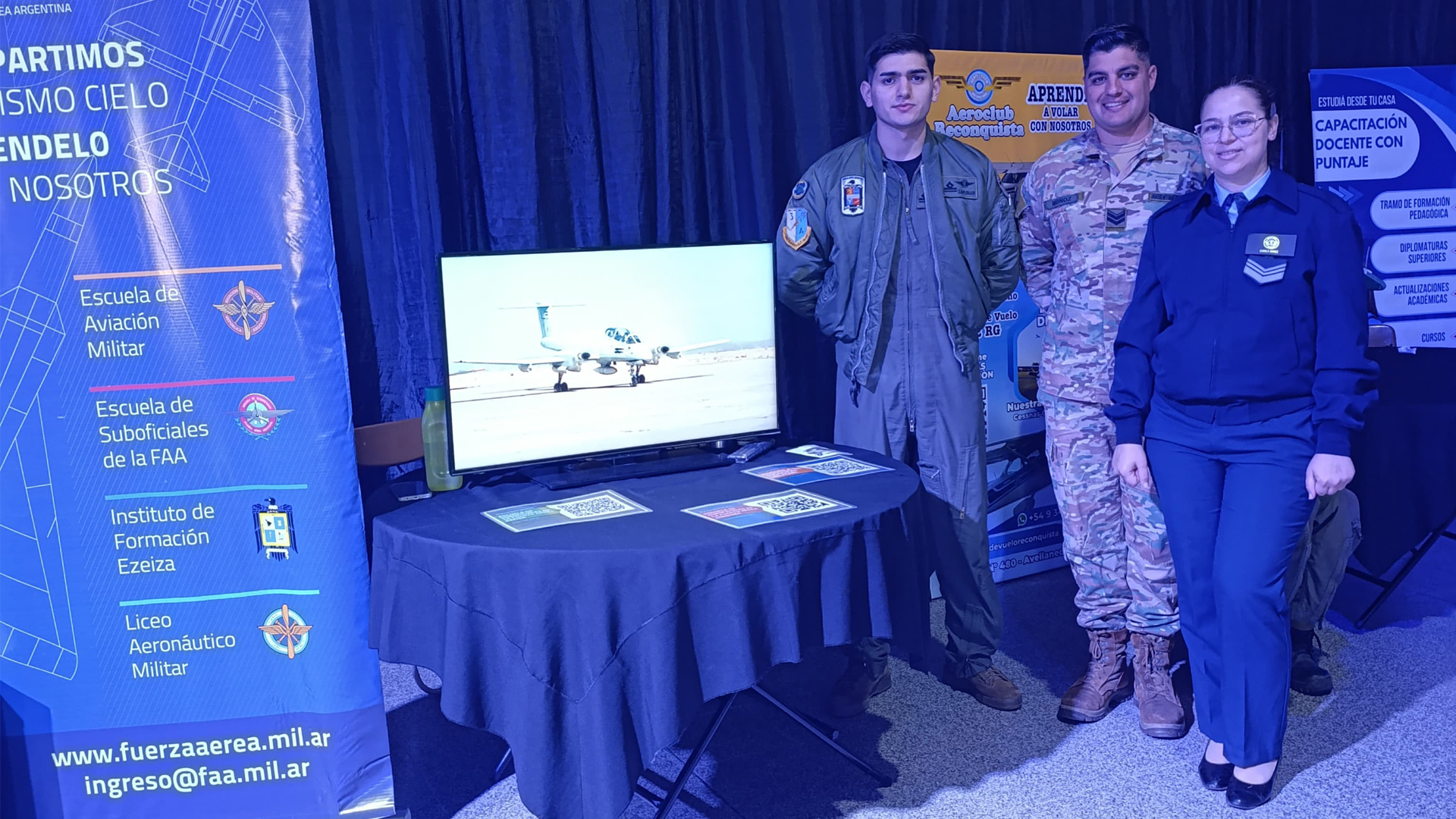 La Fuerza Aérea Argentina presente en una Jornada de Orientación Profesional en Santa Fe