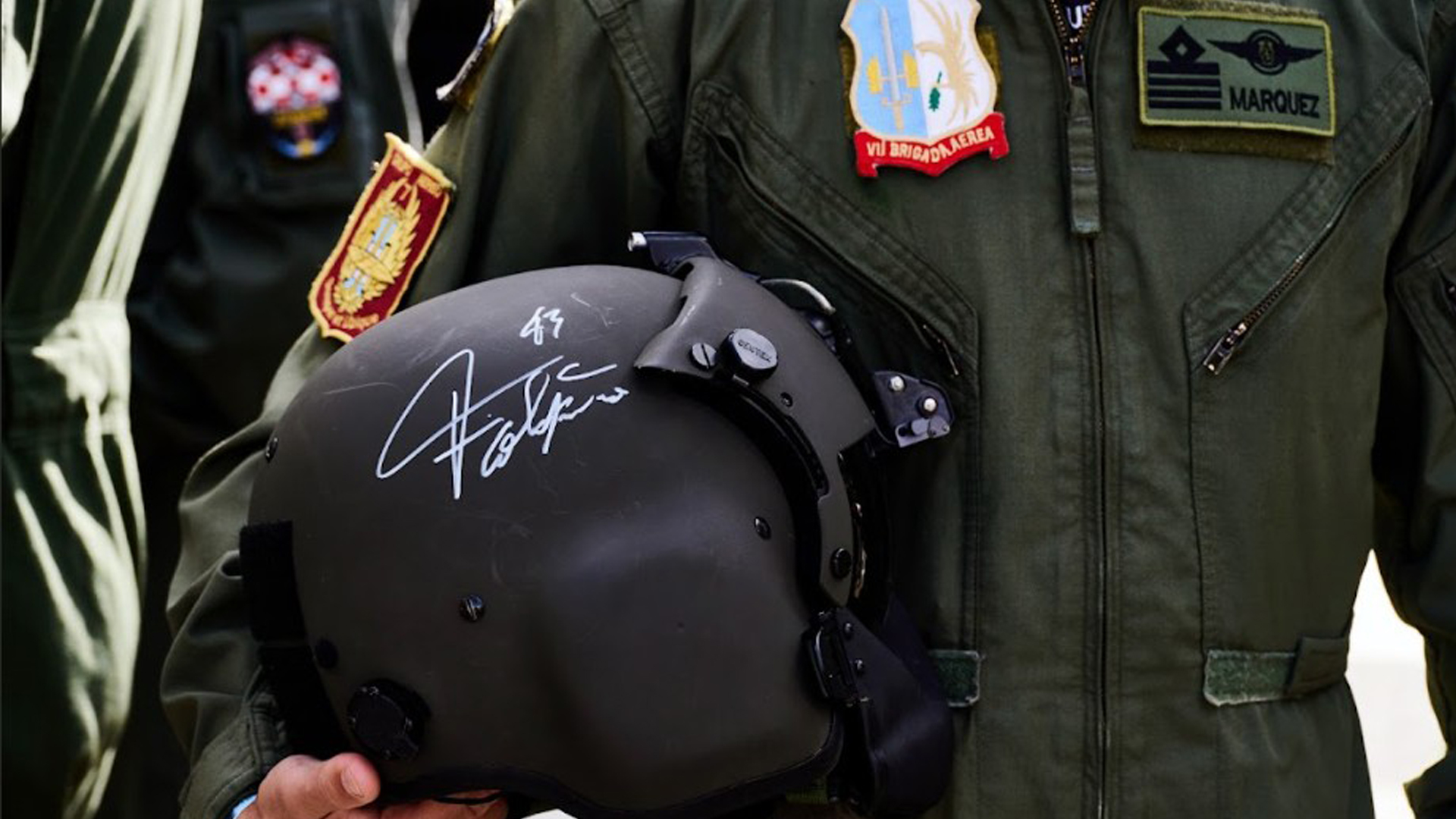 LA FUERZA AÉREA ARGENTINA JUNTO A FRANCO COLAPINTO
