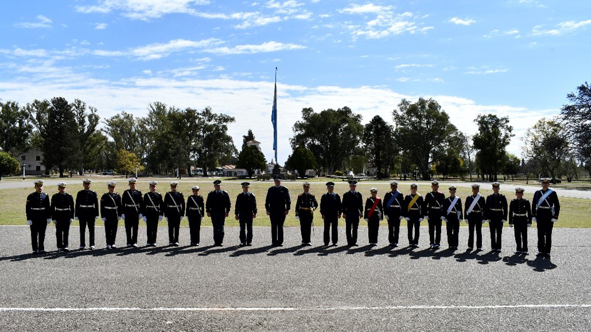 La Escuela de Aviación Militar celebró un nuevo aniversario del Cuerpo de Cadetes